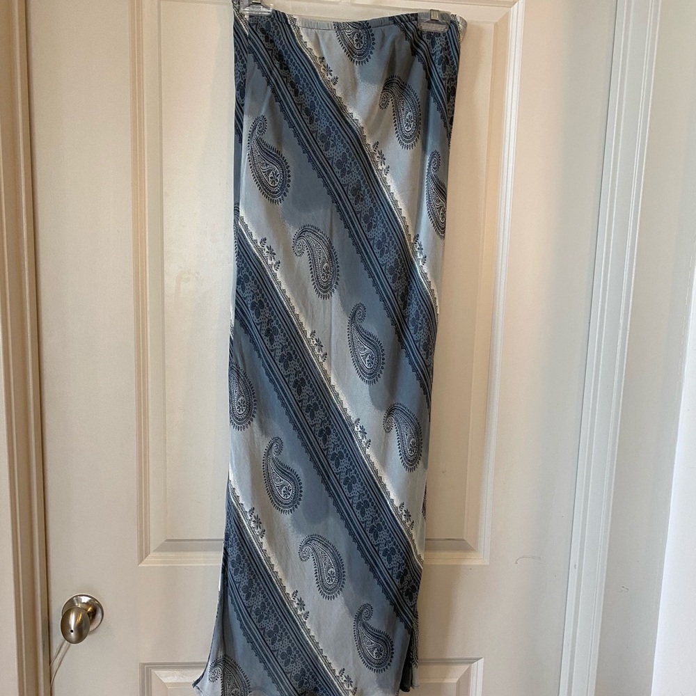 L’ Amadei fishtail 90’s-Y2K blue/ grey skirt, size 8-10